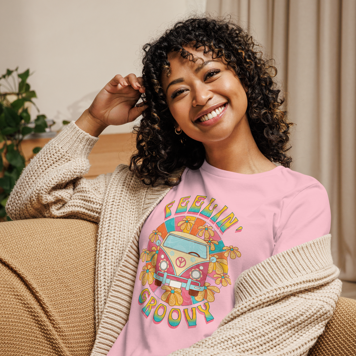 Feeling Groovy Women's Relaxed T-Shirt